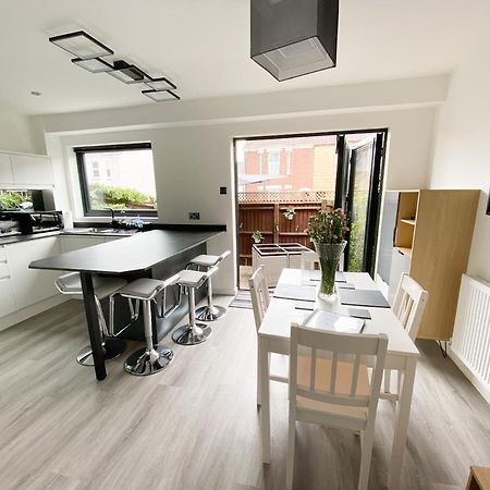 Harbourside House - Great Location - Parking - 2 En-Suites - Sleeps 5 Plus 1 Poole Ngoại thất bức ảnh