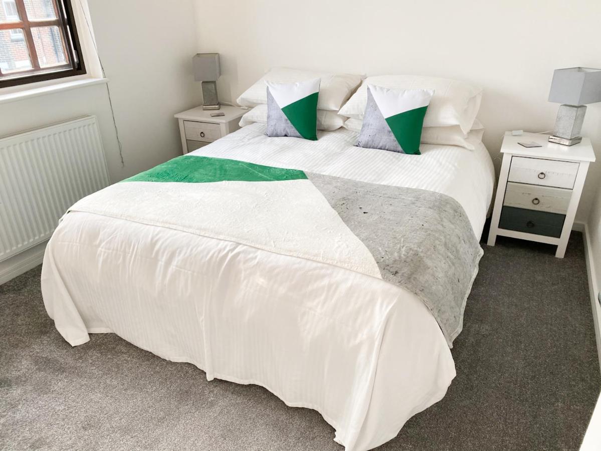 Harbourside House - Great Location - Parking - 2 En-Suites - Sleeps 5 Plus 1 Poole Ngoại thất bức ảnh