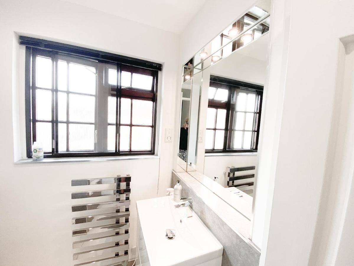 Harbourside House - Great Location - Parking - 2 En-Suites - Sleeps 5 Plus 1 Poole Ngoại thất bức ảnh
